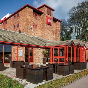 Ibis London Luton Airport Szálloda